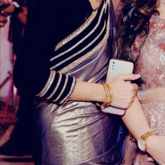 ❌SOLD ❌  Saree Golden Black Color. Designer Saree n Blouse  Reception Wedding - Picture 7 of 10